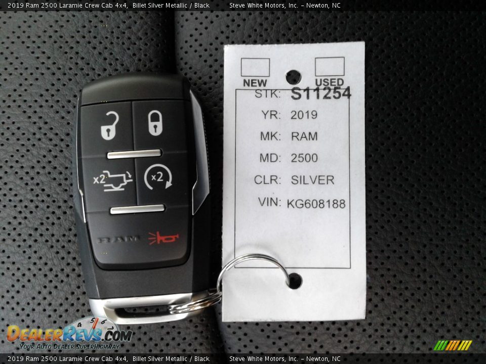 Keys of 2019 Ram 2500 Laramie Crew Cab 4x4 Photo #33