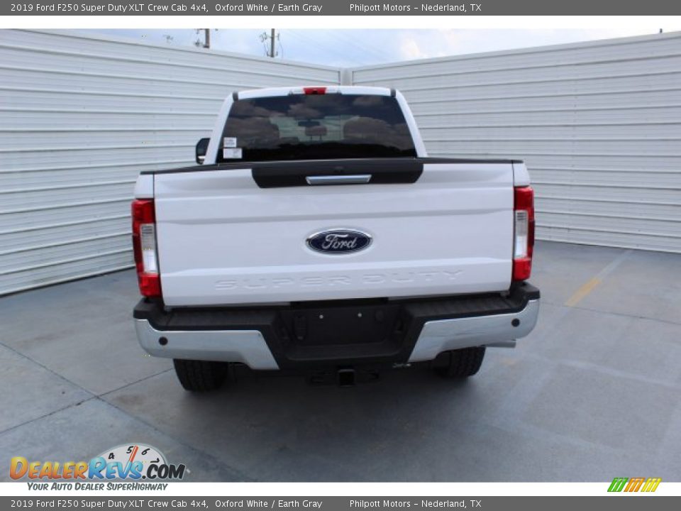 2019 Ford F250 Super Duty XLT Crew Cab 4x4 Oxford White / Earth Gray Photo #7