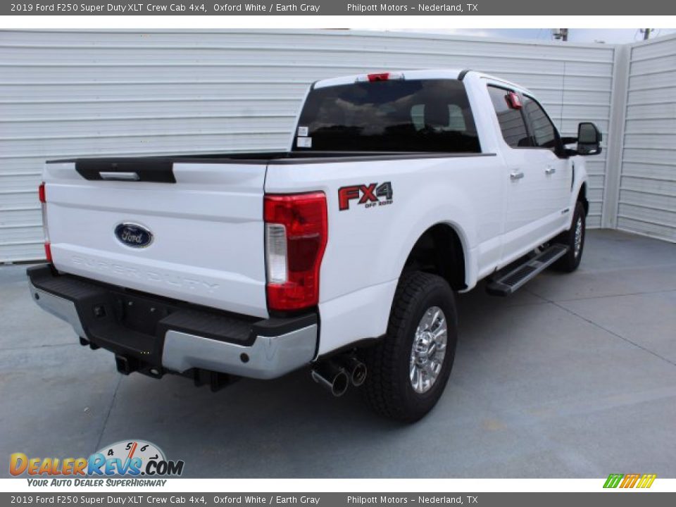 2019 Ford F250 Super Duty XLT Crew Cab 4x4 Oxford White / Earth Gray Photo #8