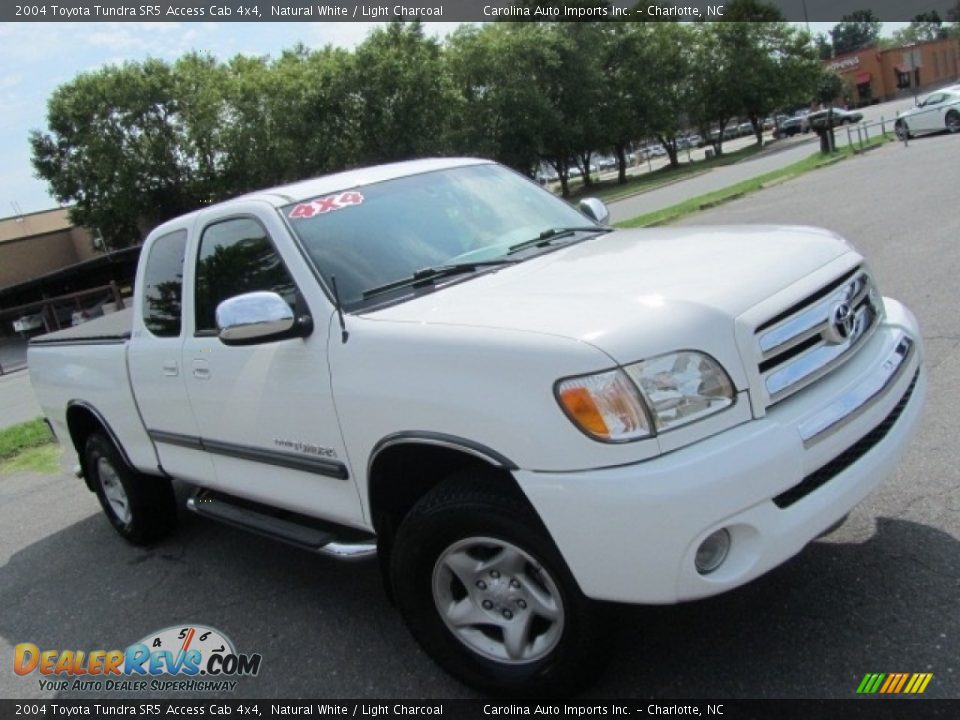 2004 Toyota Tundra SR5 Access Cab 4x4 Natural White / Light Charcoal Photo #3