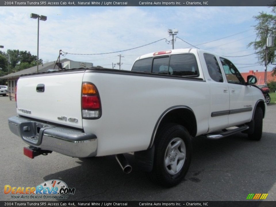 2004 Toyota Tundra SR5 Access Cab 4x4 Natural White / Light Charcoal Photo #10