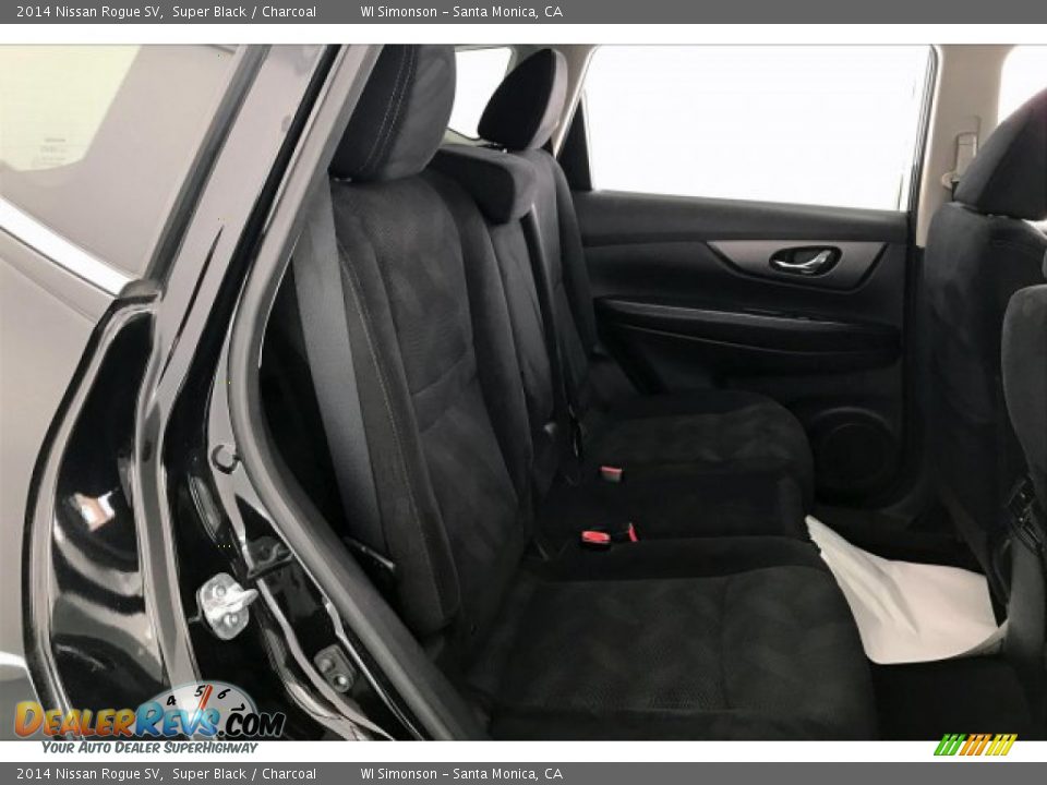 2014 Nissan Rogue SV Super Black / Charcoal Photo #13