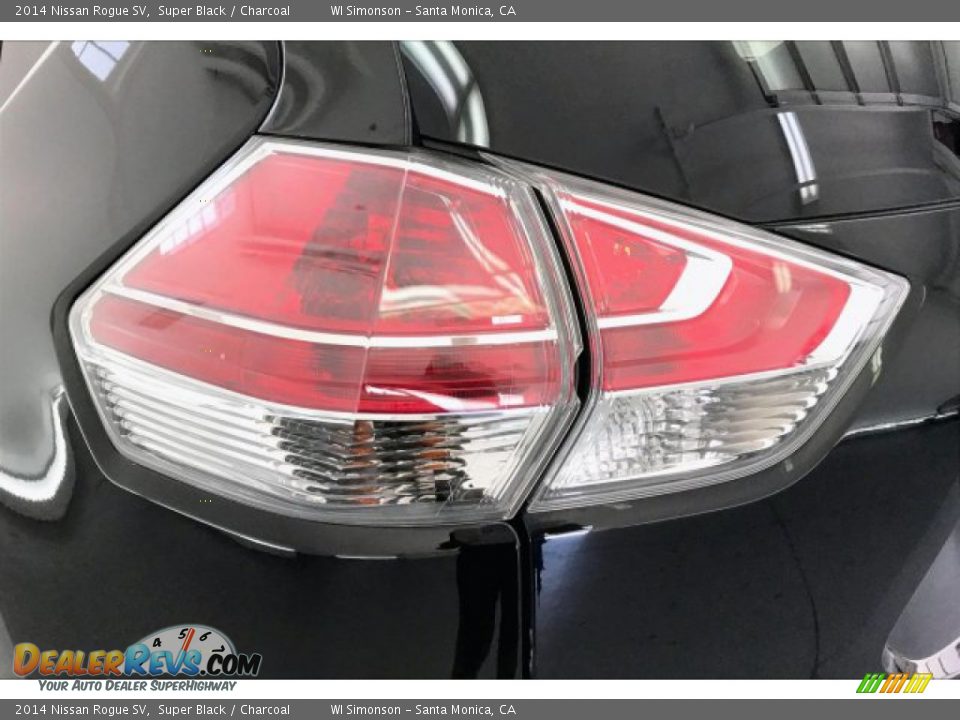 2014 Nissan Rogue SV Super Black / Charcoal Photo #26
