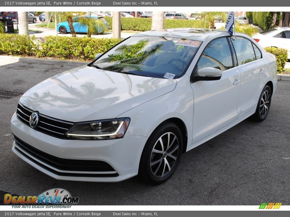 2017 Volkswagen Jetta SE Pure White / Cornsilk Beige Photo #4