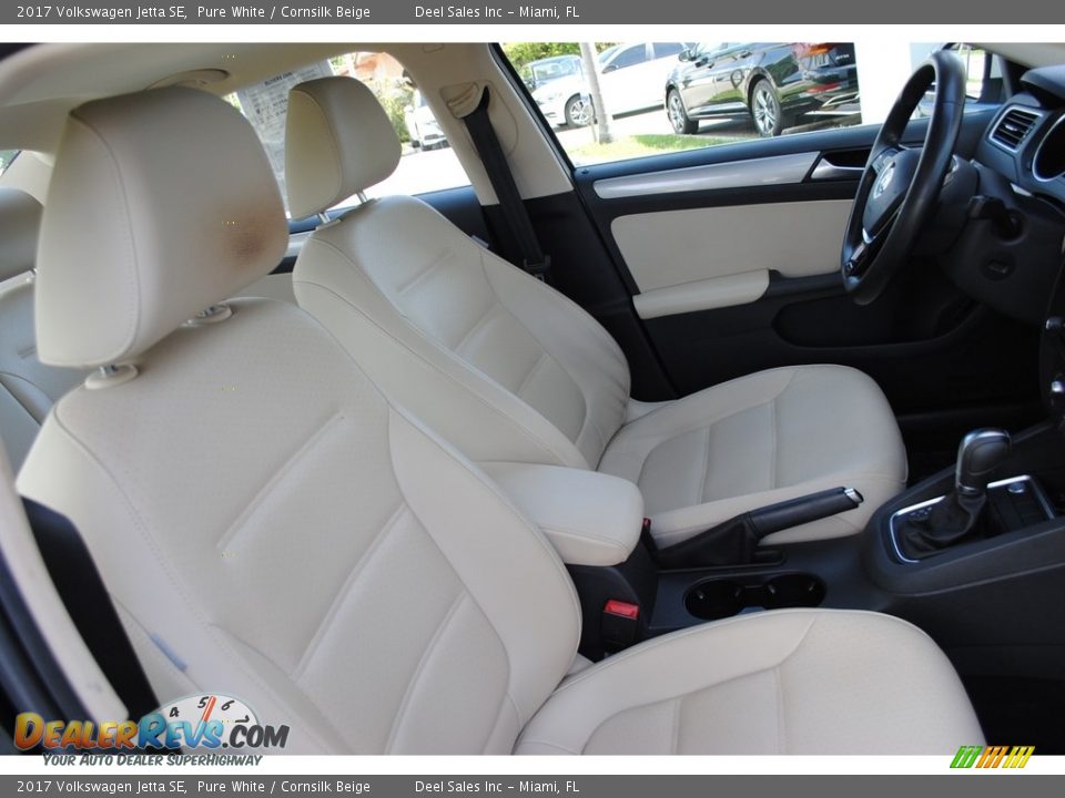 2017 Volkswagen Jetta SE Pure White / Cornsilk Beige Photo #19