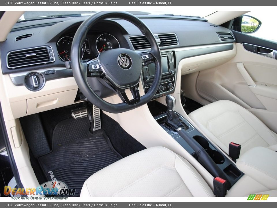 2018 Volkswagen Passat R-Line Deep Black Pearl / Cornsilk Beige Photo #13