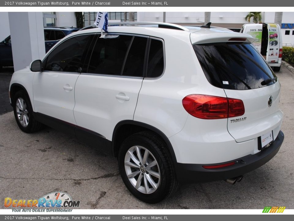 2017 Volkswagen Tiguan Wolfsburg Pure White / Charcoal Photo #6