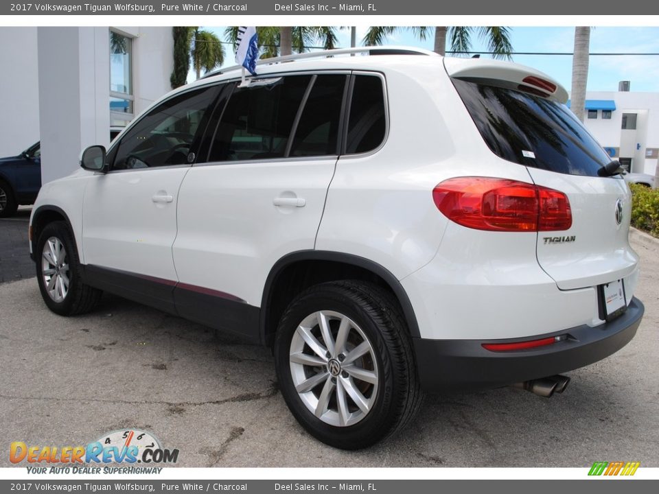 2017 Volkswagen Tiguan Wolfsburg Pure White / Charcoal Photo #7