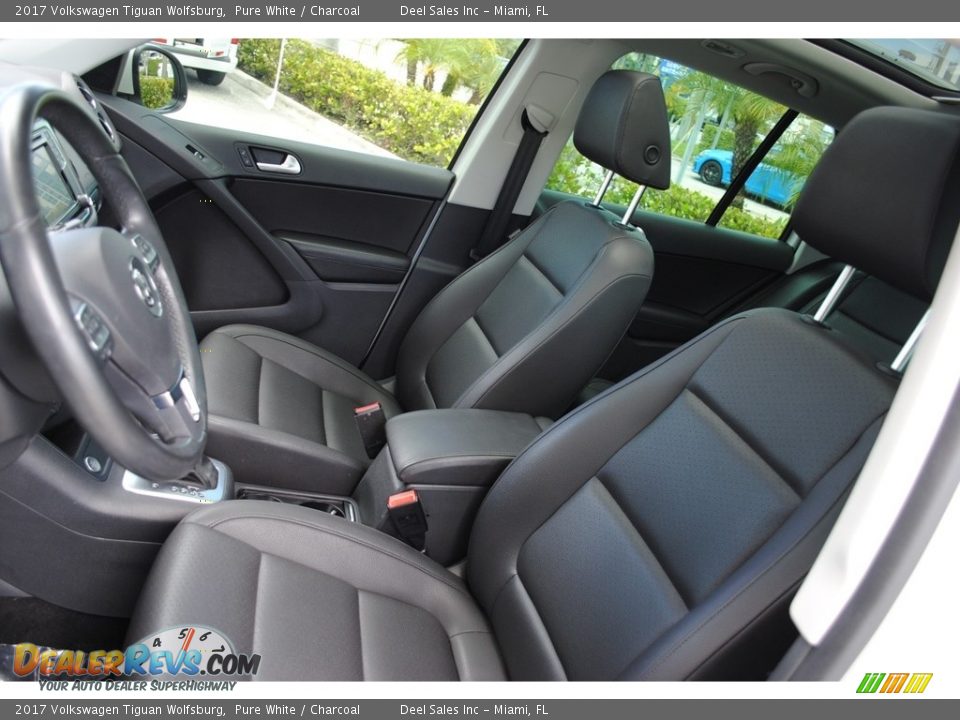 2017 Volkswagen Tiguan Wolfsburg Pure White / Charcoal Photo #12