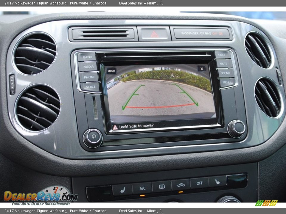 2017 Volkswagen Tiguan Wolfsburg Pure White / Charcoal Photo #16