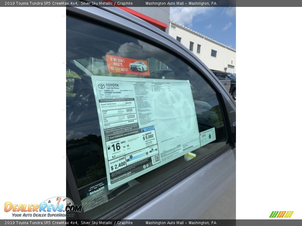 2019 Toyota Tundra SR5 CrewMax 4x4 Silver Sky Metallic / Graphite Photo #28