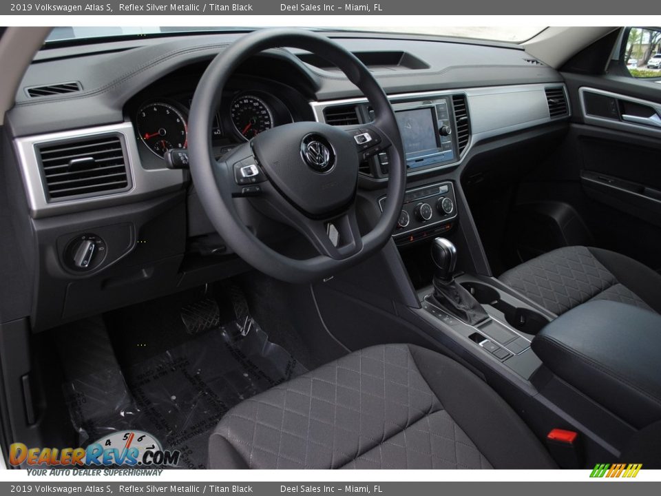 Titan Black Interior - 2019 Volkswagen Atlas S Photo #14