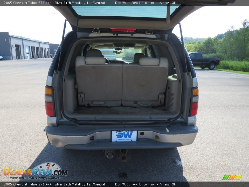 2005 Chevrolet Tahoe Z71 4x4 Silver Birch Metallic / Tan/Neutral Photo #13