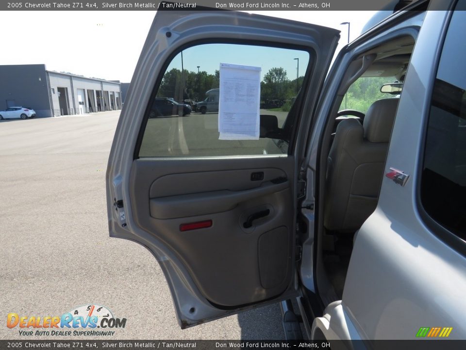 2005 Chevrolet Tahoe Z71 4x4 Silver Birch Metallic / Tan/Neutral Photo #21