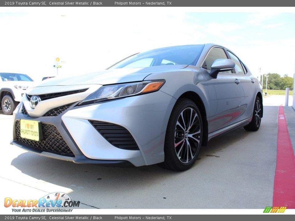 2019 Toyota Camry SE Celestial Silver Metallic / Black Photo #4
