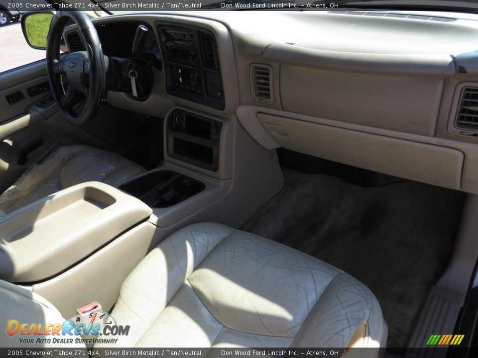 2005 Chevrolet Tahoe Z71 4x4 Silver Birch Metallic / Tan/Neutral Photo #28