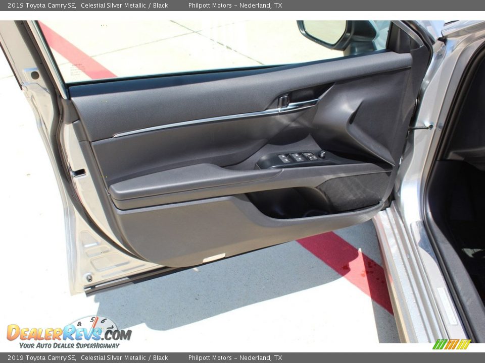 2019 Toyota Camry SE Celestial Silver Metallic / Black Photo #9