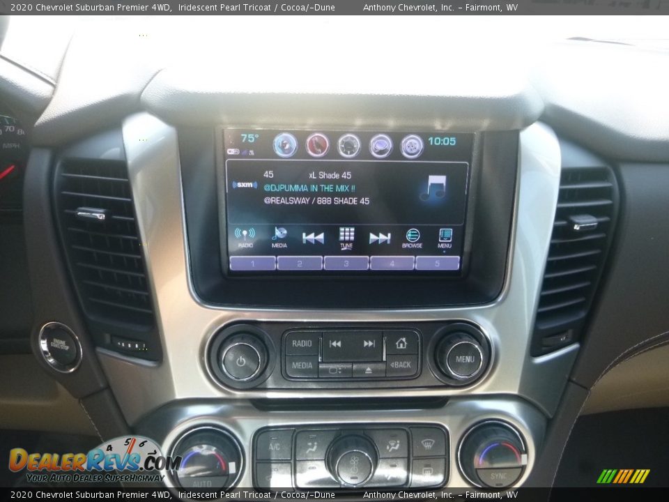 Controls of 2020 Chevrolet Suburban Premier 4WD Photo #17