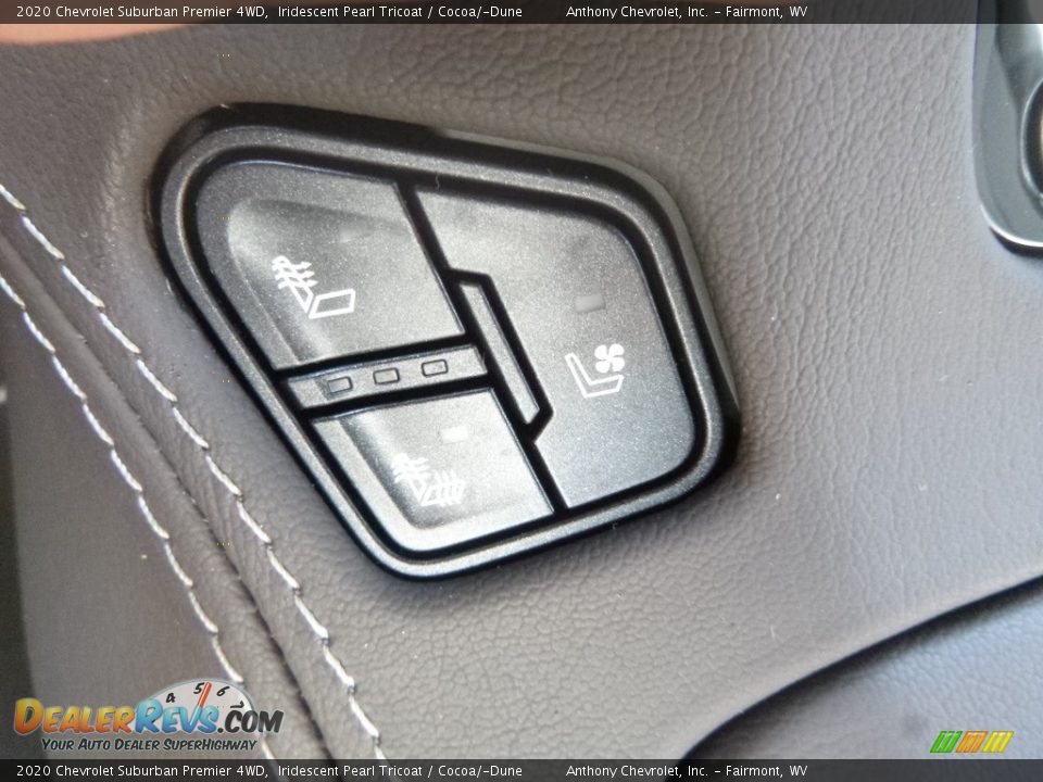Controls of 2020 Chevrolet Suburban Premier 4WD Photo #20