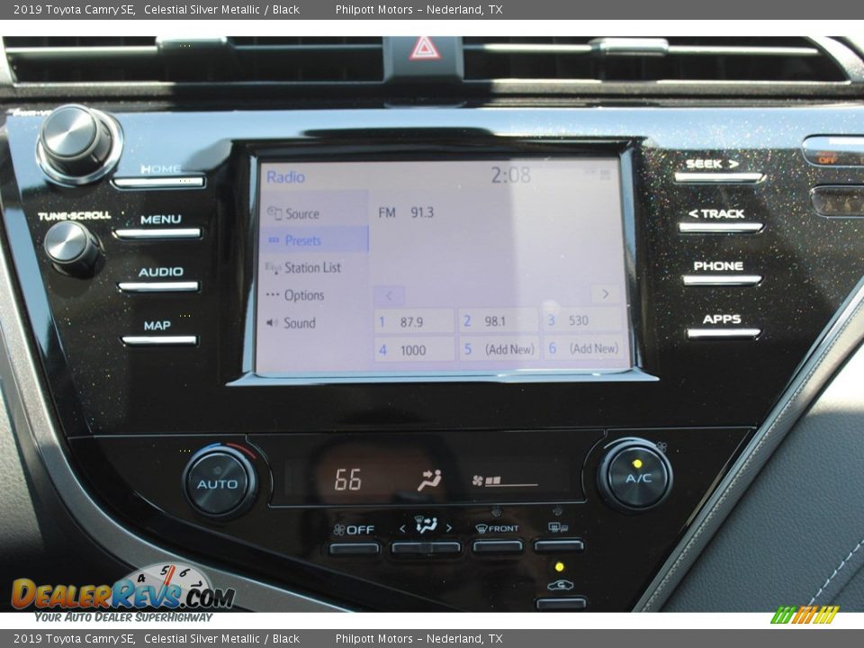 2019 Toyota Camry SE Celestial Silver Metallic / Black Photo #17