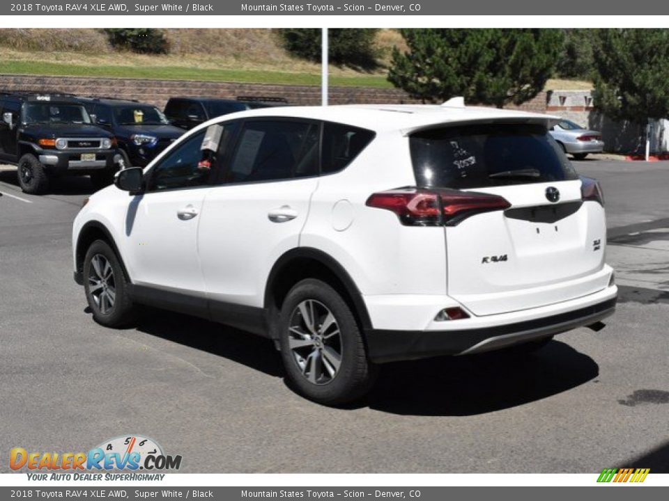 2018 Toyota RAV4 XLE AWD Super White / Black Photo #4