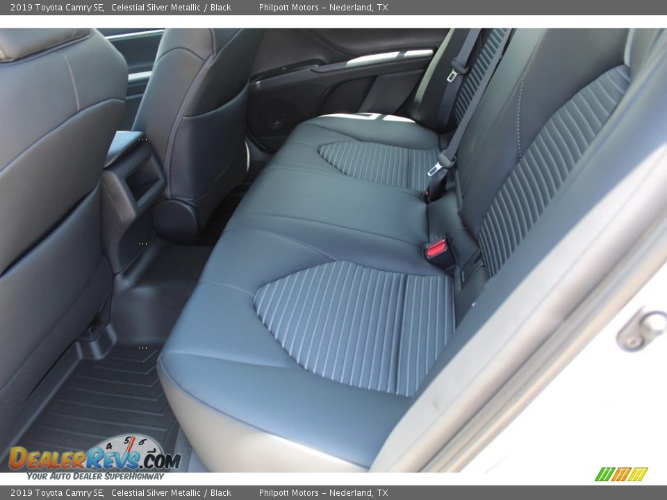 2019 Toyota Camry SE Celestial Silver Metallic / Black Photo #21