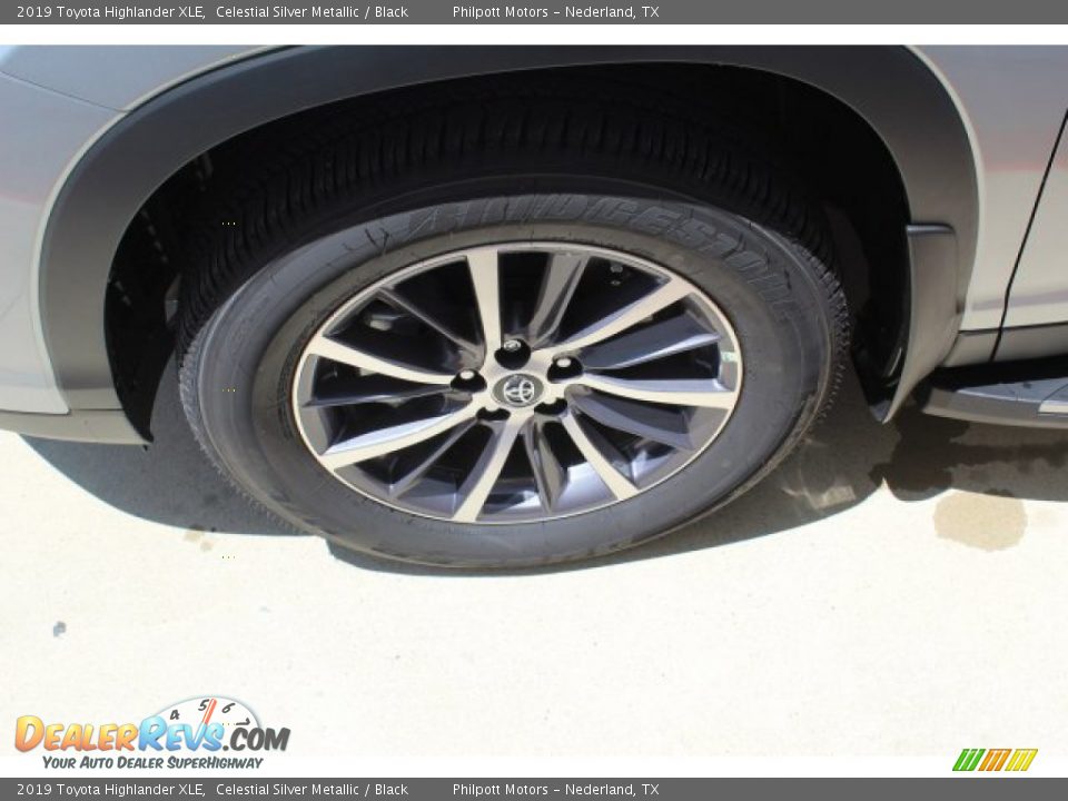 2019 Toyota Highlander XLE Celestial Silver Metallic / Black Photo #5