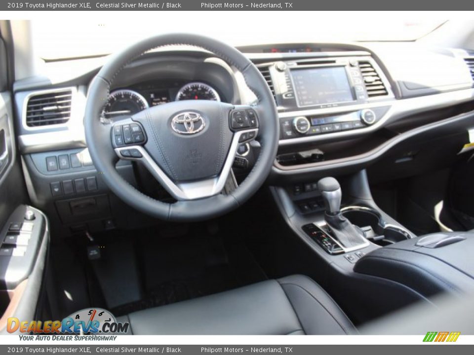 2019 Toyota Highlander XLE Celestial Silver Metallic / Black Photo #22