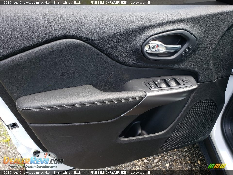 2019 Jeep Cherokee Limited 4x4 Bright White / Black Photo #8