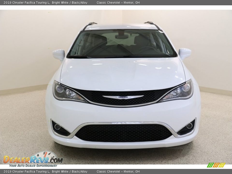 2019 Chrysler Pacifica Touring L Bright White / Black/Alloy Photo #2
