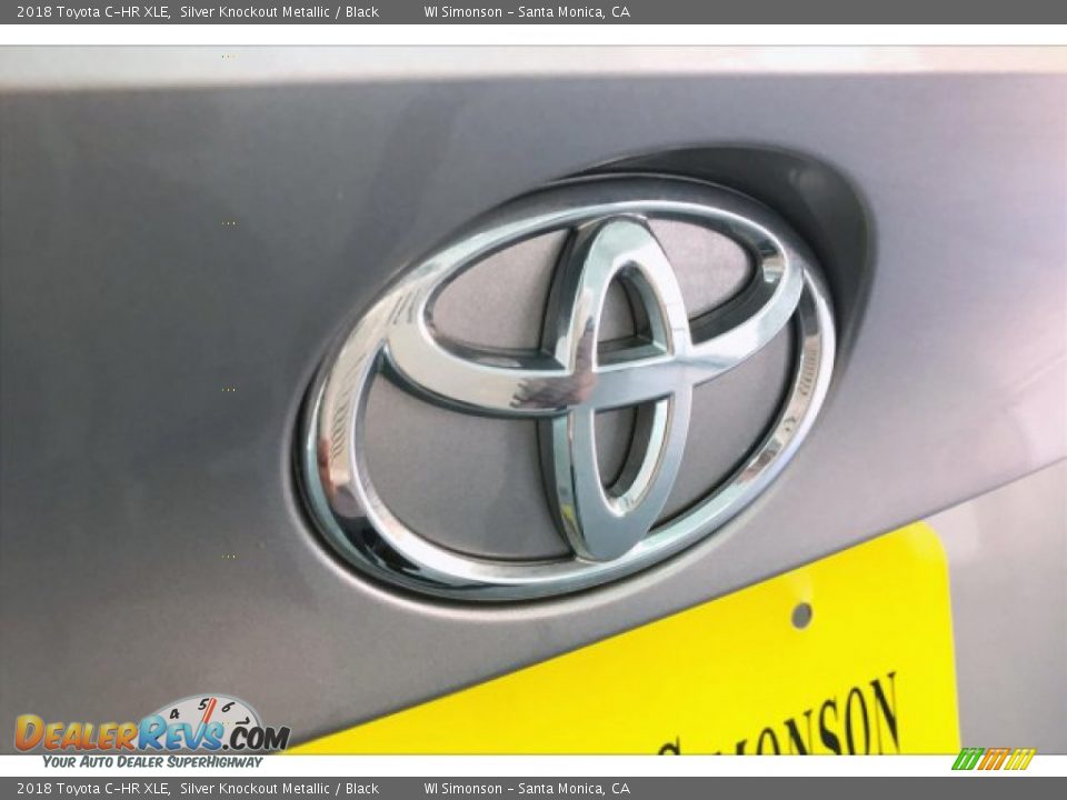 2018 Toyota C-HR XLE Silver Knockout Metallic / Black Photo #7