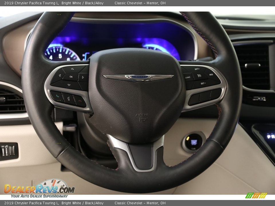 2019 Chrysler Pacifica Touring L Bright White / Black/Alloy Photo #7