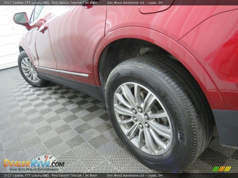 2017 Cadillac XT5 Luxury AWD Red Passion Tintcoat / Jet Black Photo #12