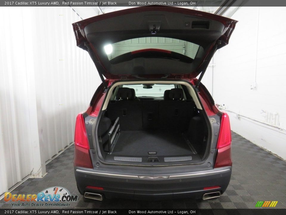 2017 Cadillac XT5 Luxury AWD Red Passion Tintcoat / Jet Black Photo #15