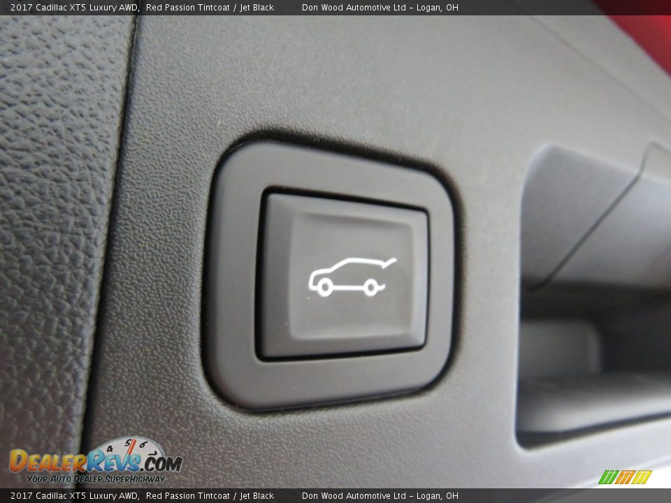 2017 Cadillac XT5 Luxury AWD Red Passion Tintcoat / Jet Black Photo #17