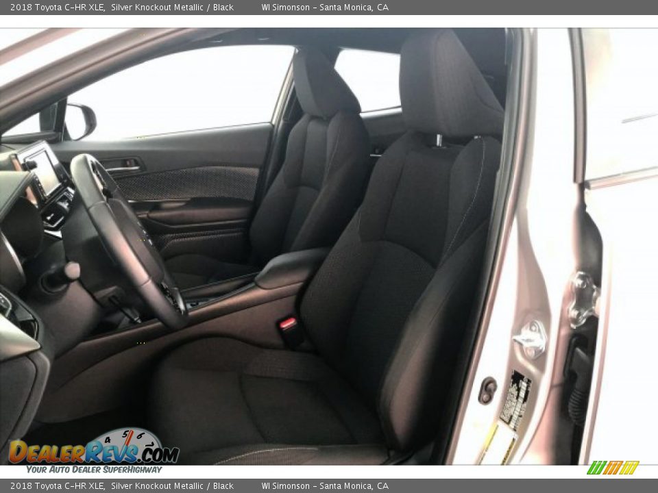 2018 Toyota C-HR XLE Silver Knockout Metallic / Black Photo #14