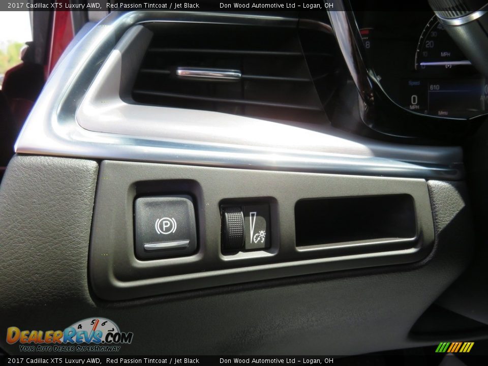 2017 Cadillac XT5 Luxury AWD Red Passion Tintcoat / Jet Black Photo #22