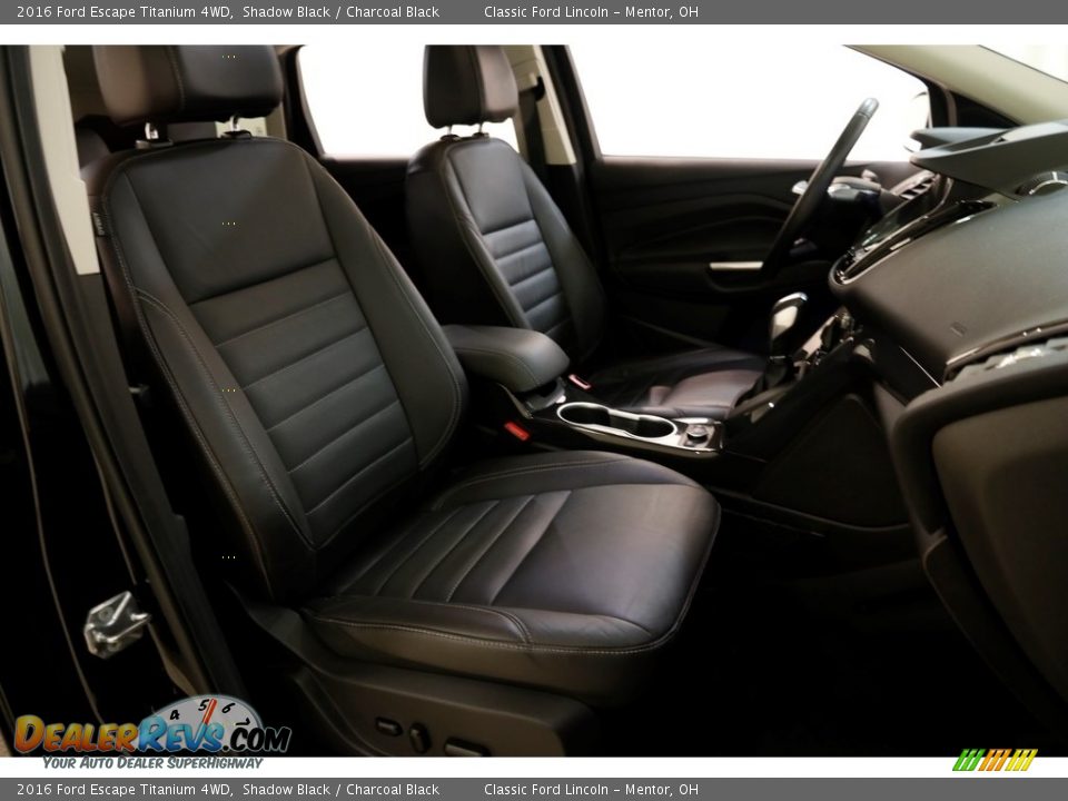 2016 Ford Escape Titanium 4WD Shadow Black / Charcoal Black Photo #16