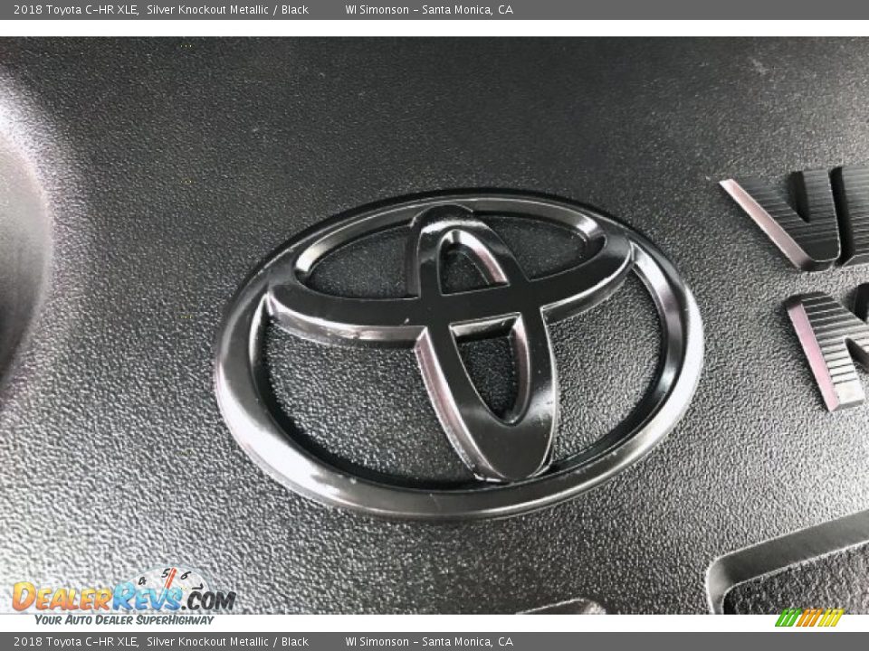 2018 Toyota C-HR XLE Silver Knockout Metallic / Black Photo #30