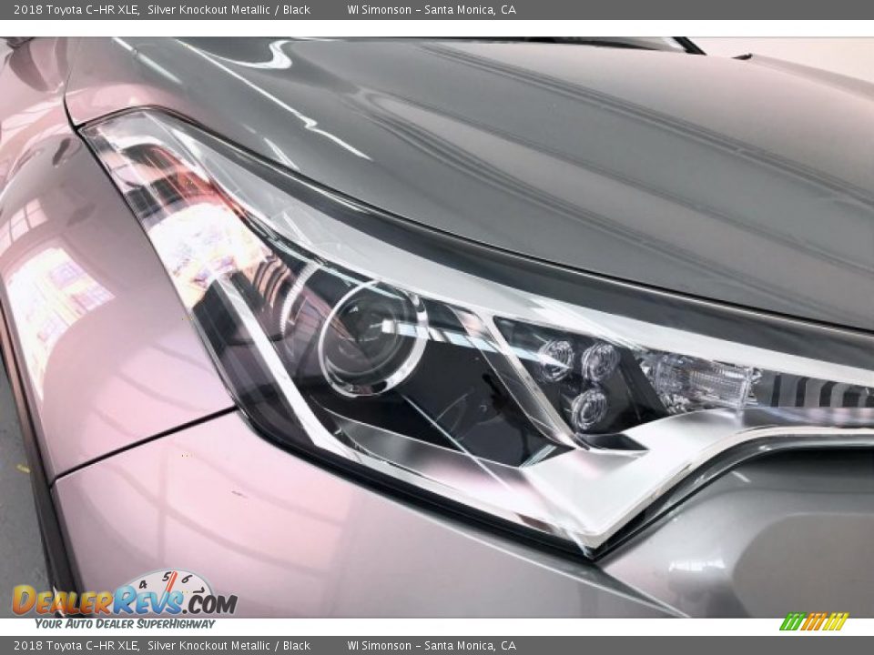 2018 Toyota C-HR XLE Silver Knockout Metallic / Black Photo #31