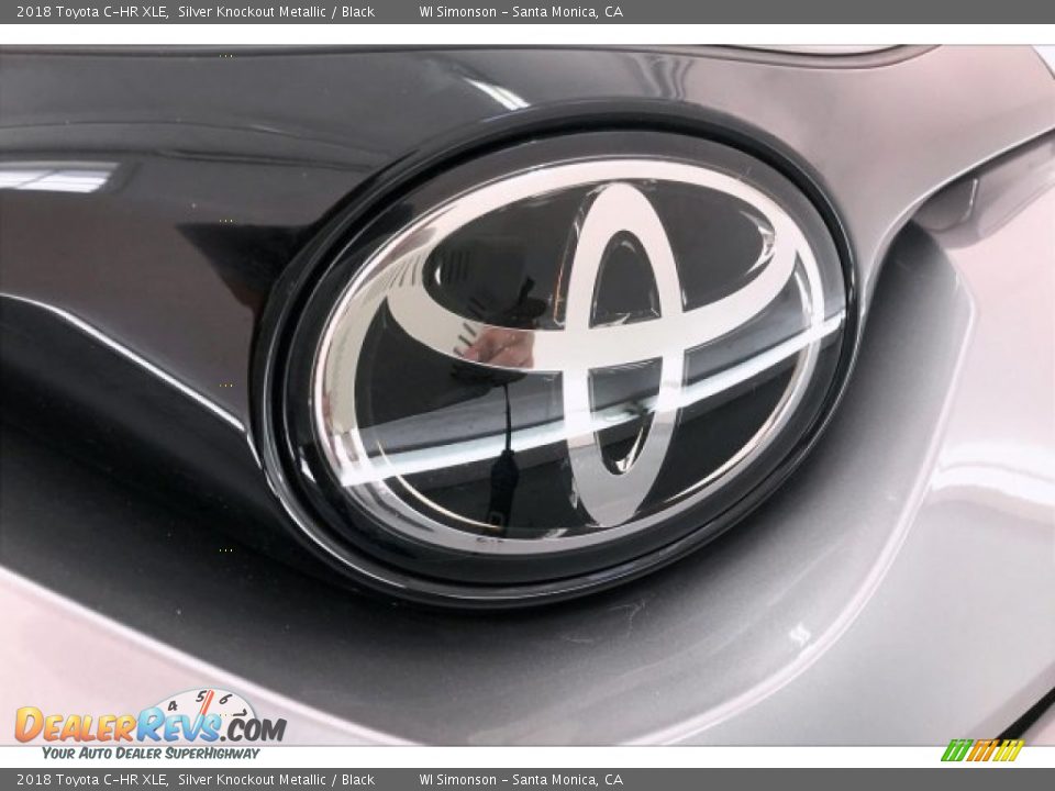 2018 Toyota C-HR XLE Silver Knockout Metallic / Black Photo #32