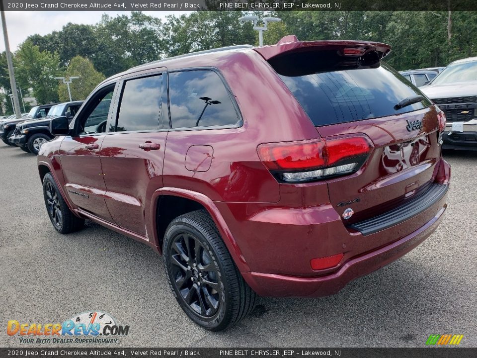 2020 Jeep Grand Cherokee Altitude 4x4 Velvet Red Pearl / Black Photo #4