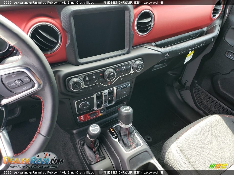 Controls of 2020 Jeep Wrangler Unlimited Rubicon 4x4 Photo #10