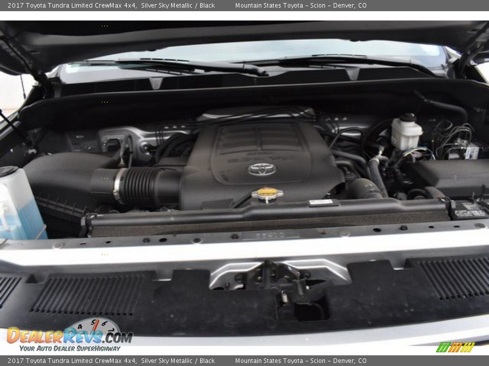 2017 Toyota Tundra Limited CrewMax 4x4 Silver Sky Metallic / Black Photo #9