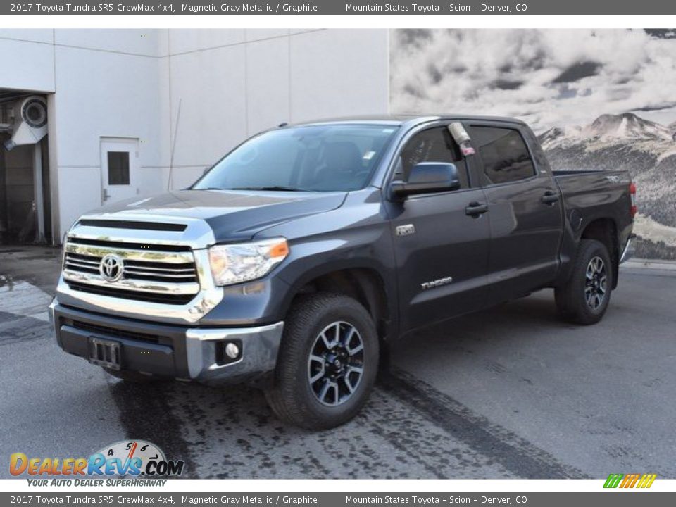 2017 Toyota Tundra SR5 CrewMax 4x4 Magnetic Gray Metallic / Graphite Photo #2