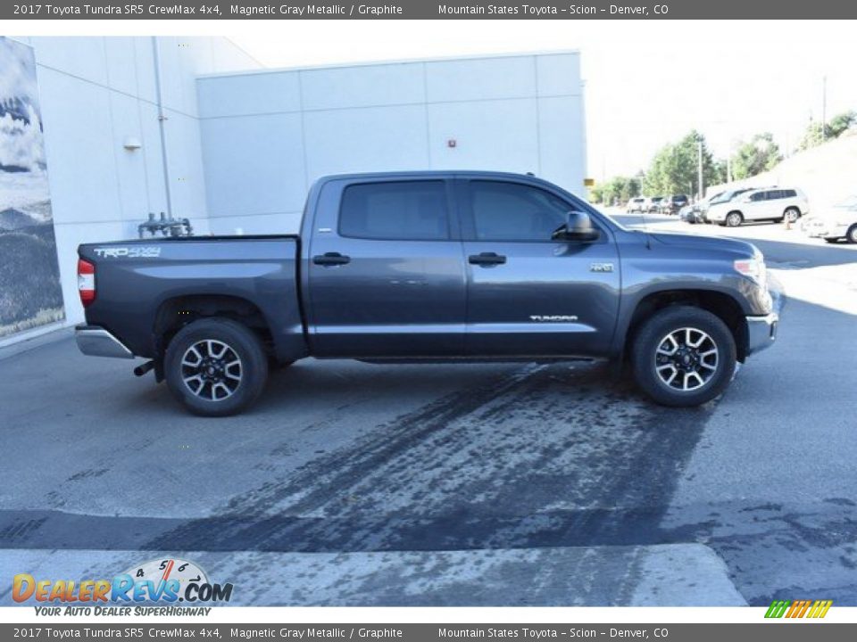 2017 Toyota Tundra SR5 CrewMax 4x4 Magnetic Gray Metallic / Graphite Photo #7