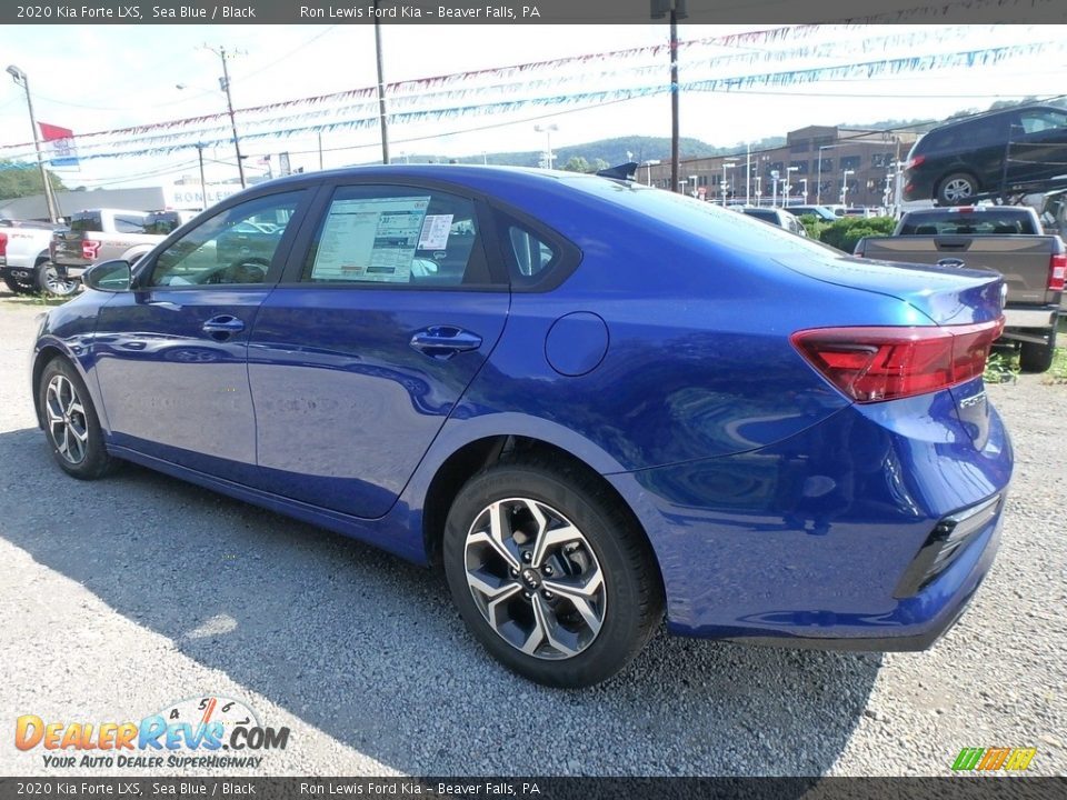 2020 Kia Forte LXS Sea Blue / Black Photo #5