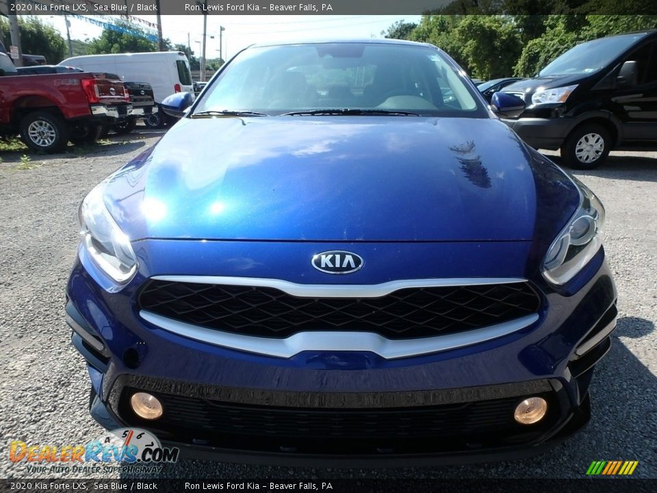 2020 Kia Forte LXS Sea Blue / Black Photo #8