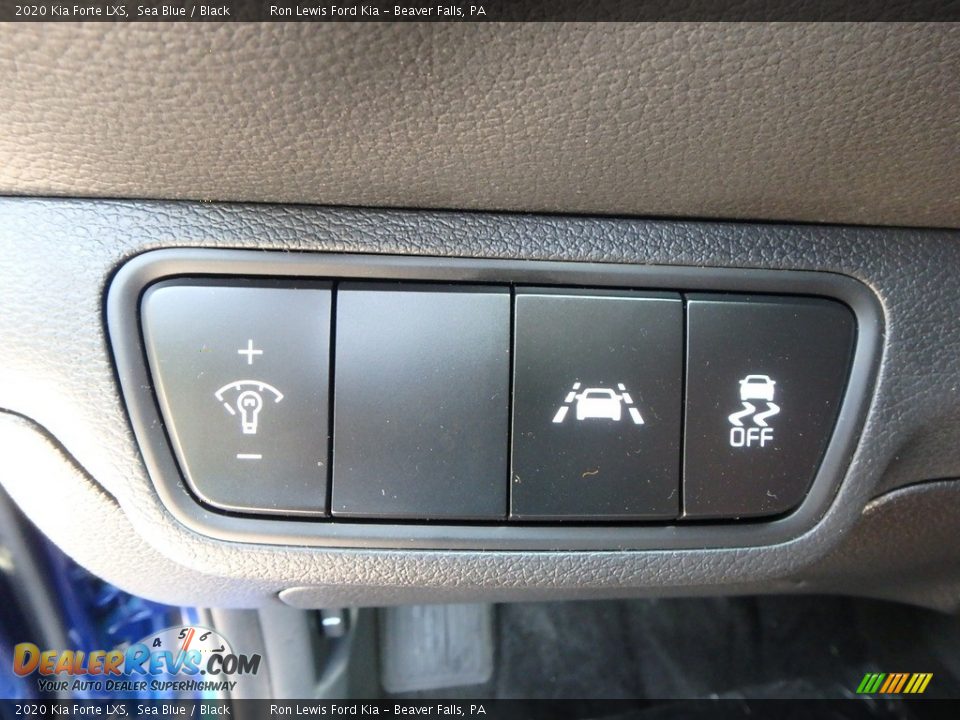 2020 Kia Forte LXS Sea Blue / Black Photo #17