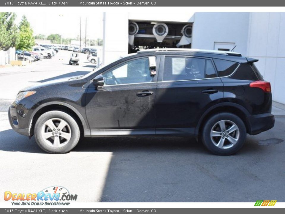 2015 Toyota RAV4 XLE Black / Ash Photo #3